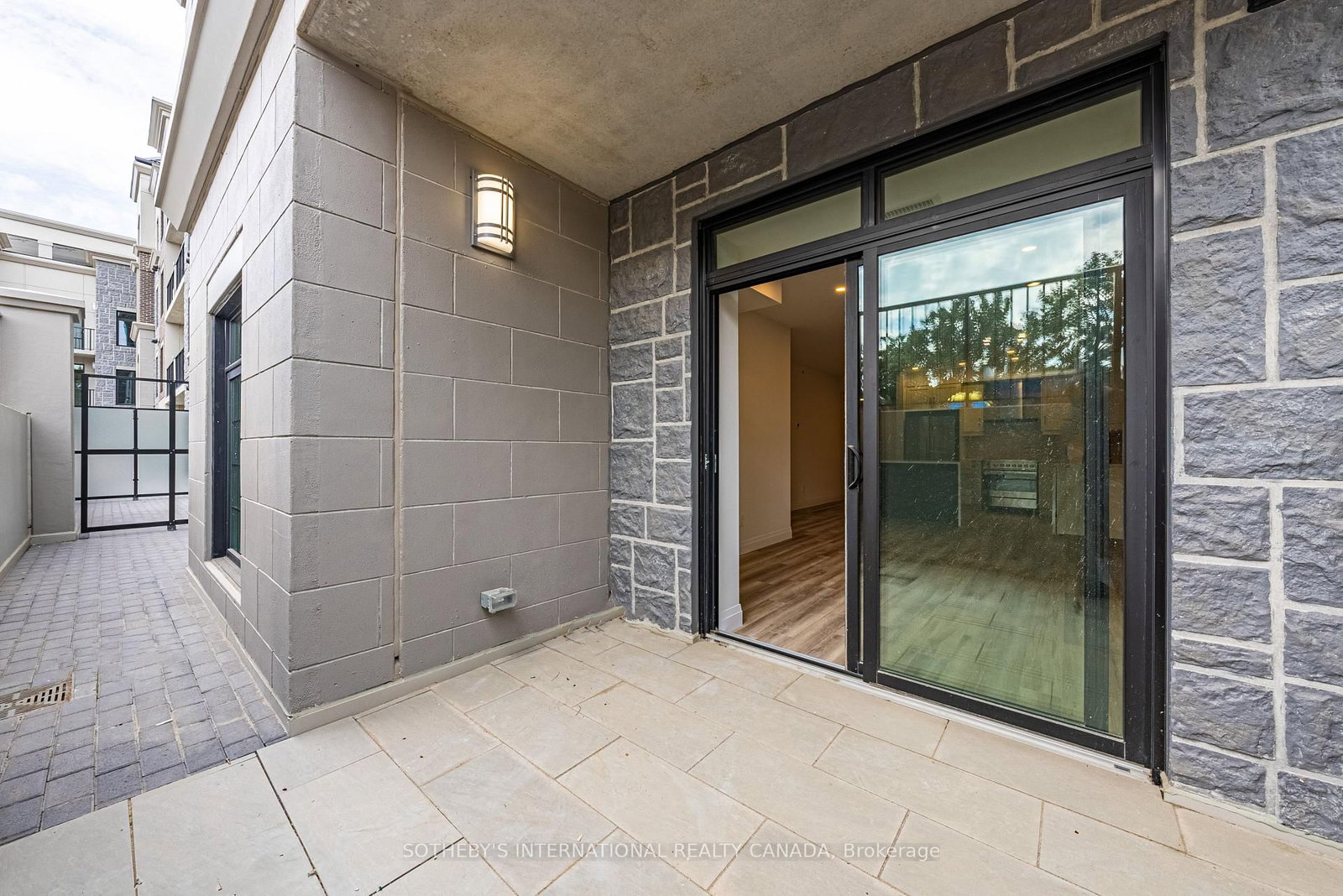 Condo for sale at 103-153 Wilson Avenue, Hamilton, Ontario, L9G 1N4 - Ancaster - MLS: X12716562