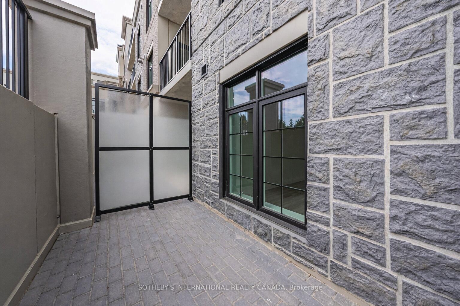 Condo for sale at 103-153 Wilson Avenue, Hamilton, Ontario, L9G 1N4 - Ancaster - MLS: X12716562