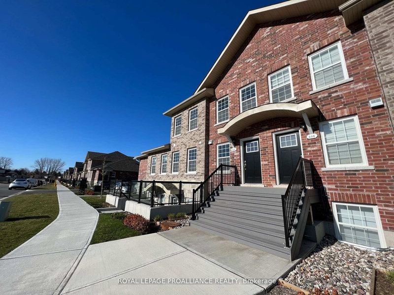 home for lease on 607-480 Lonsberry Drive