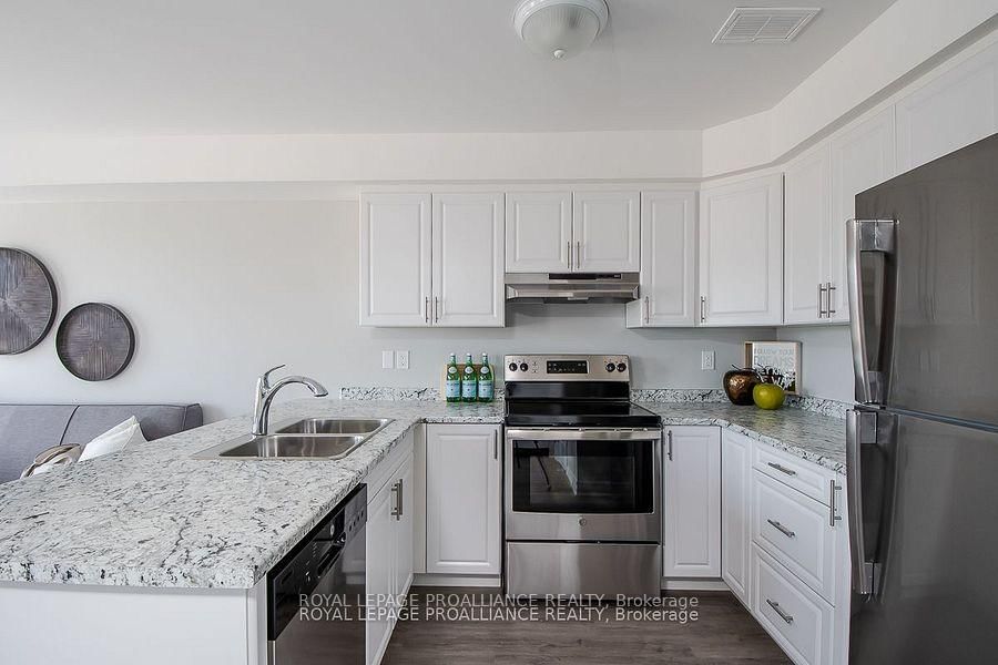 480 Lonsberry Drive, Unit 607 - Photo 11