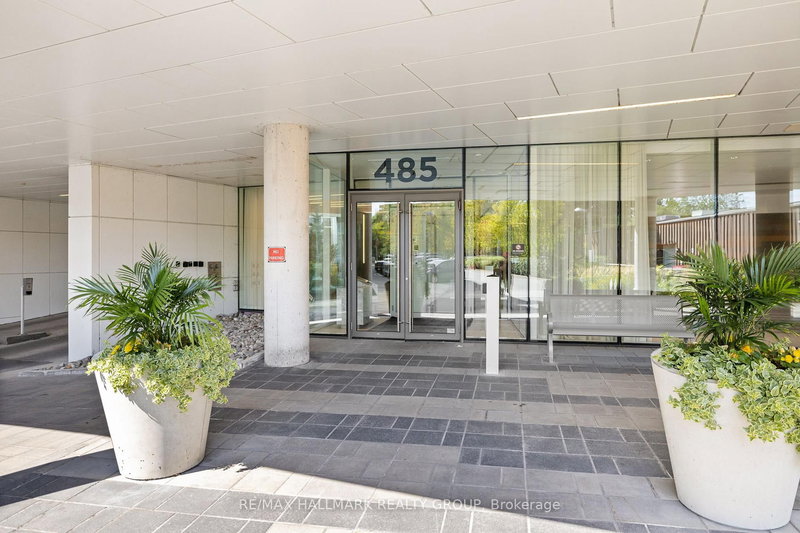 1906 - 485 Richmond Rd, Ottawa, K2A 3W9 | Image 3