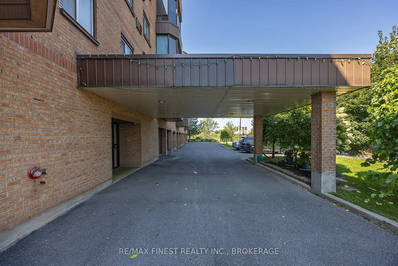 405 - 649 Davis Dr, Kingston, K7M 8J3 | Image 3