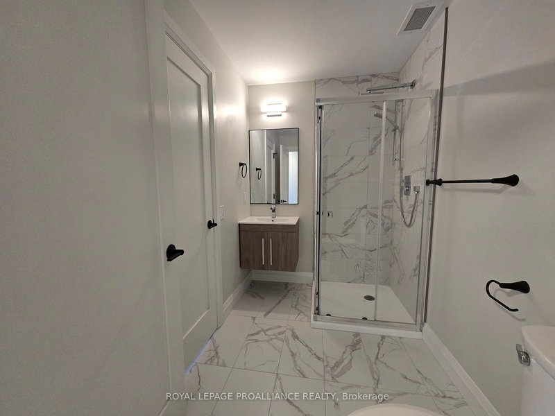 207 - 241 Front St, Belleville, K8N 2Z6 | Image 3