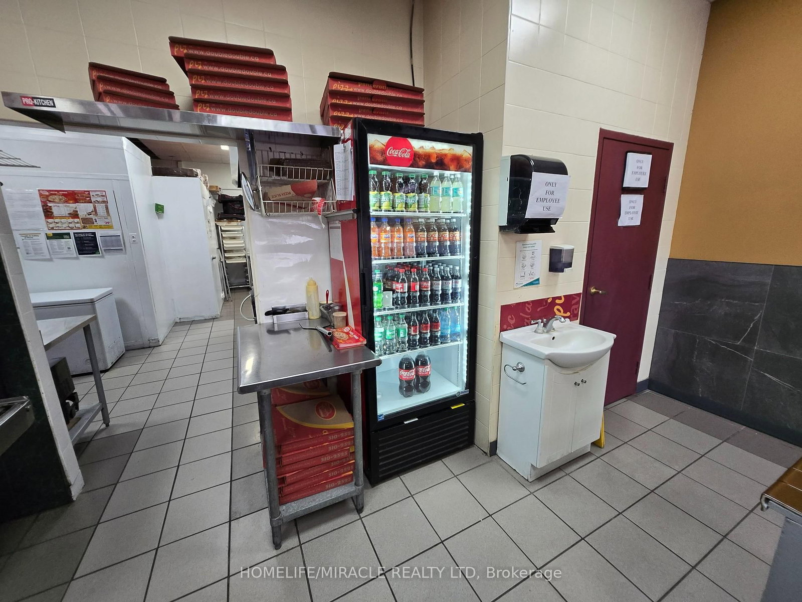 666 Woolwich Street, Unit 10 - Photo 12