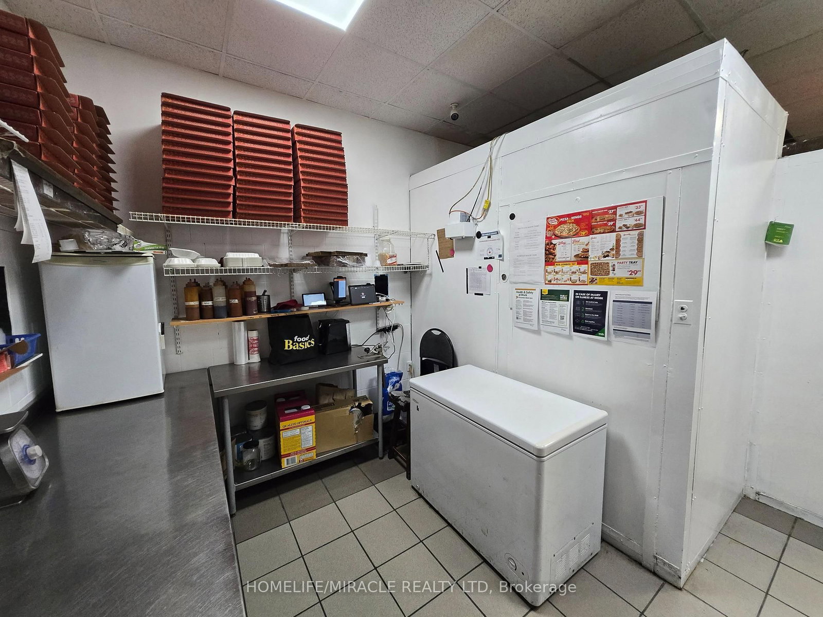 666 Woolwich Street, Unit 10 - Photo 14