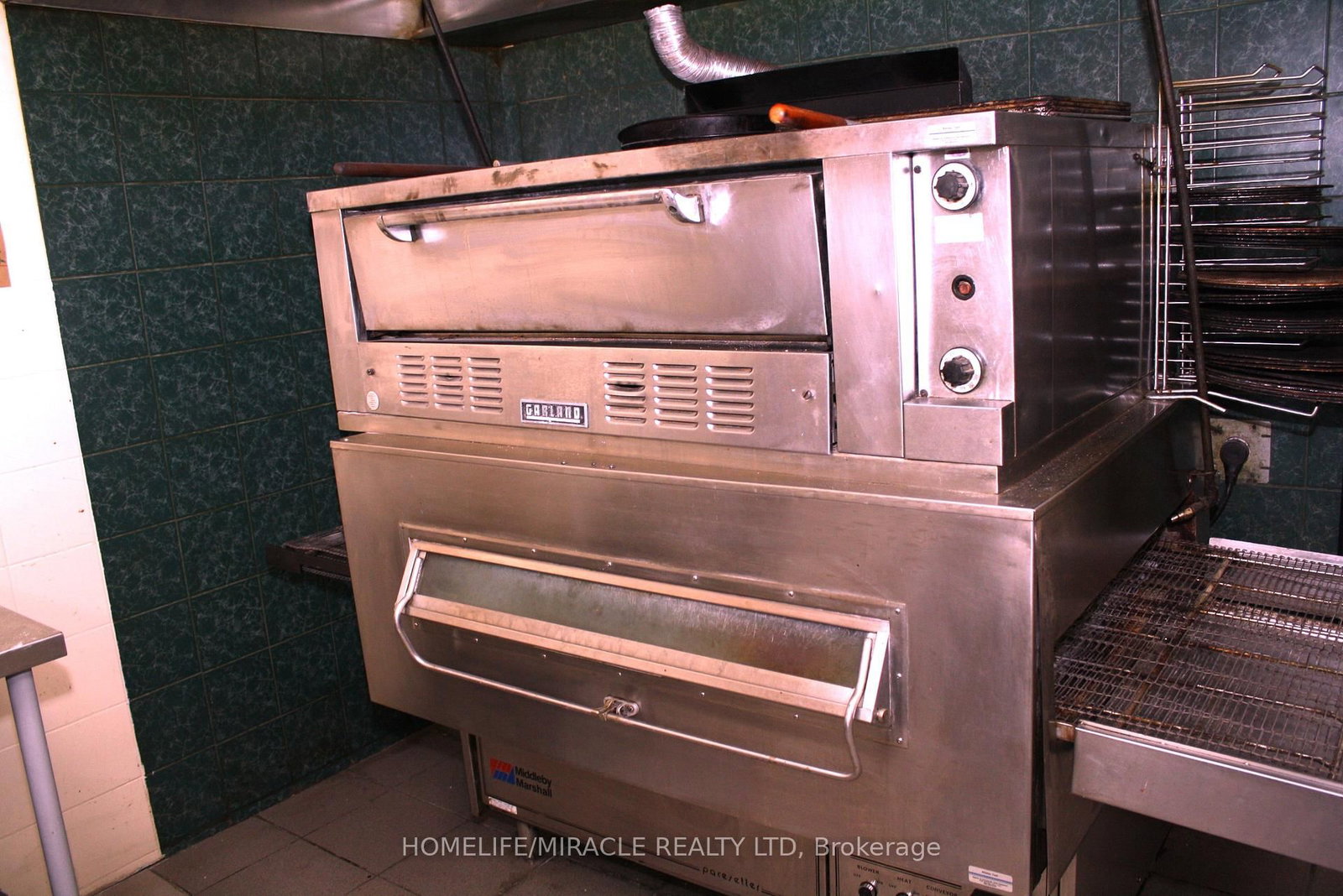 666 Woolwich Street, Unit 10 - Photo 36