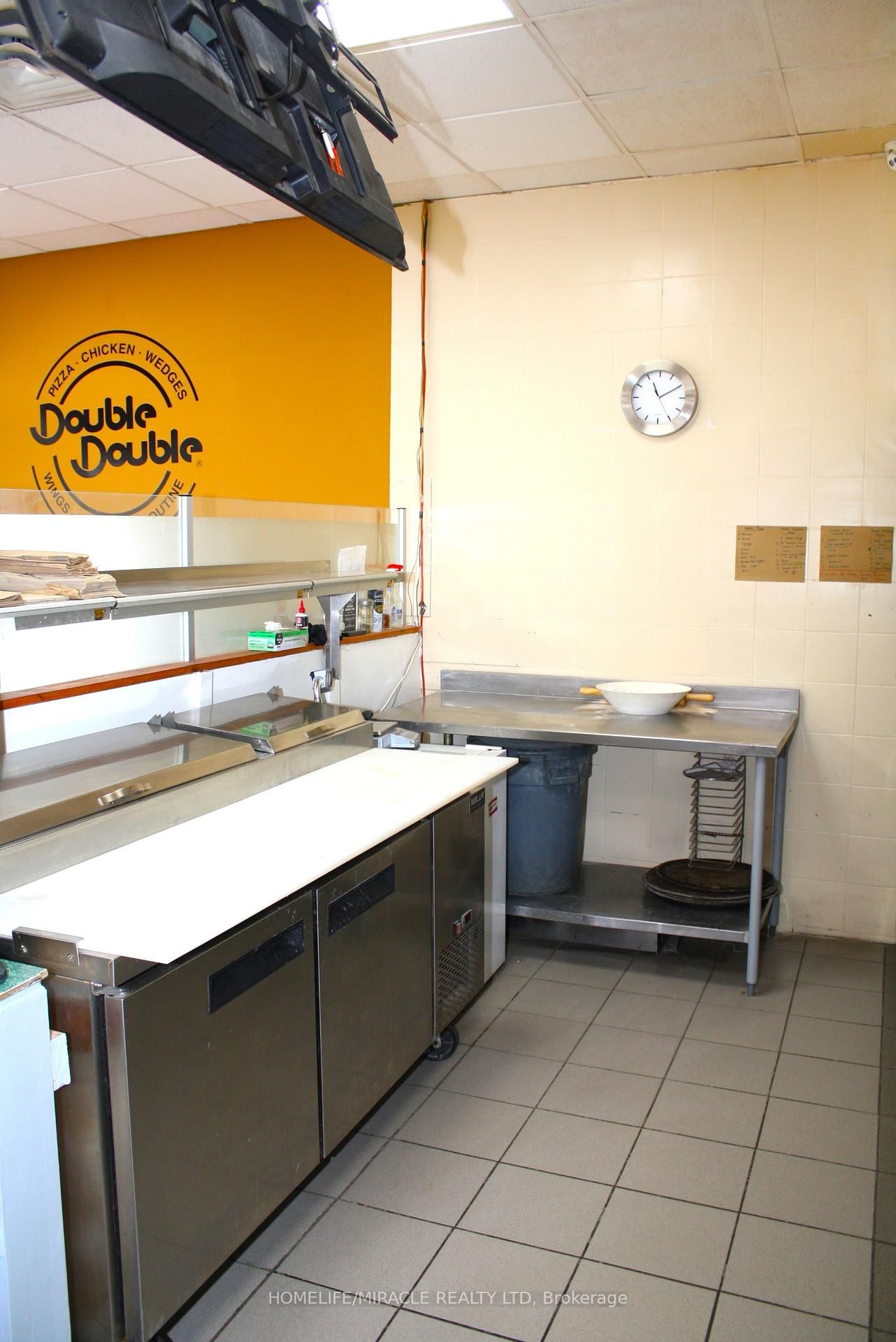 666 Woolwich Street, Unit 10 - Photo 37