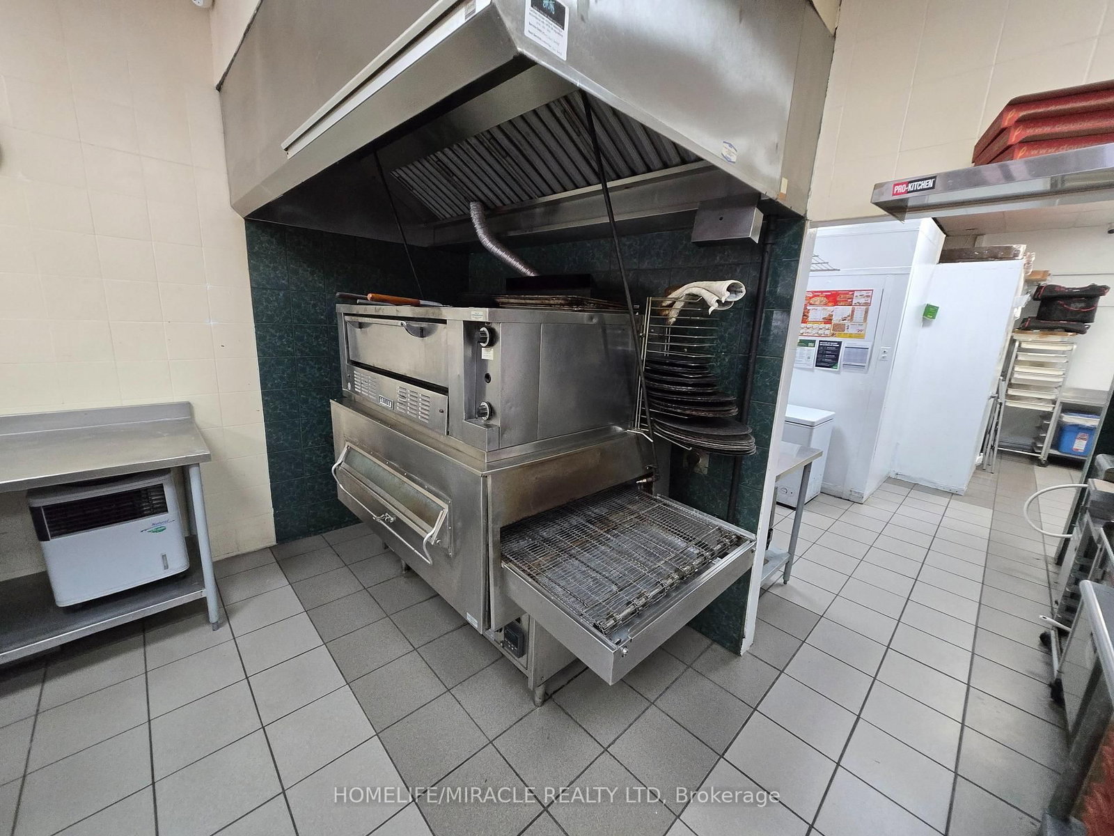 666 Woolwich Street, Unit 10 - Photo 9