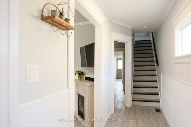 5283 Buchanan Avenue