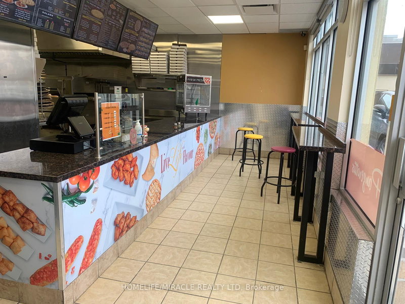 379 Norwich Ave, Woodstock, N4S 3W4 | Image 2