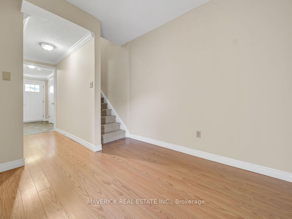 Townhouse for sale at 49-536 Third Street, London East, Ontario, N5V 4R5 - East H - MLS: X12719306