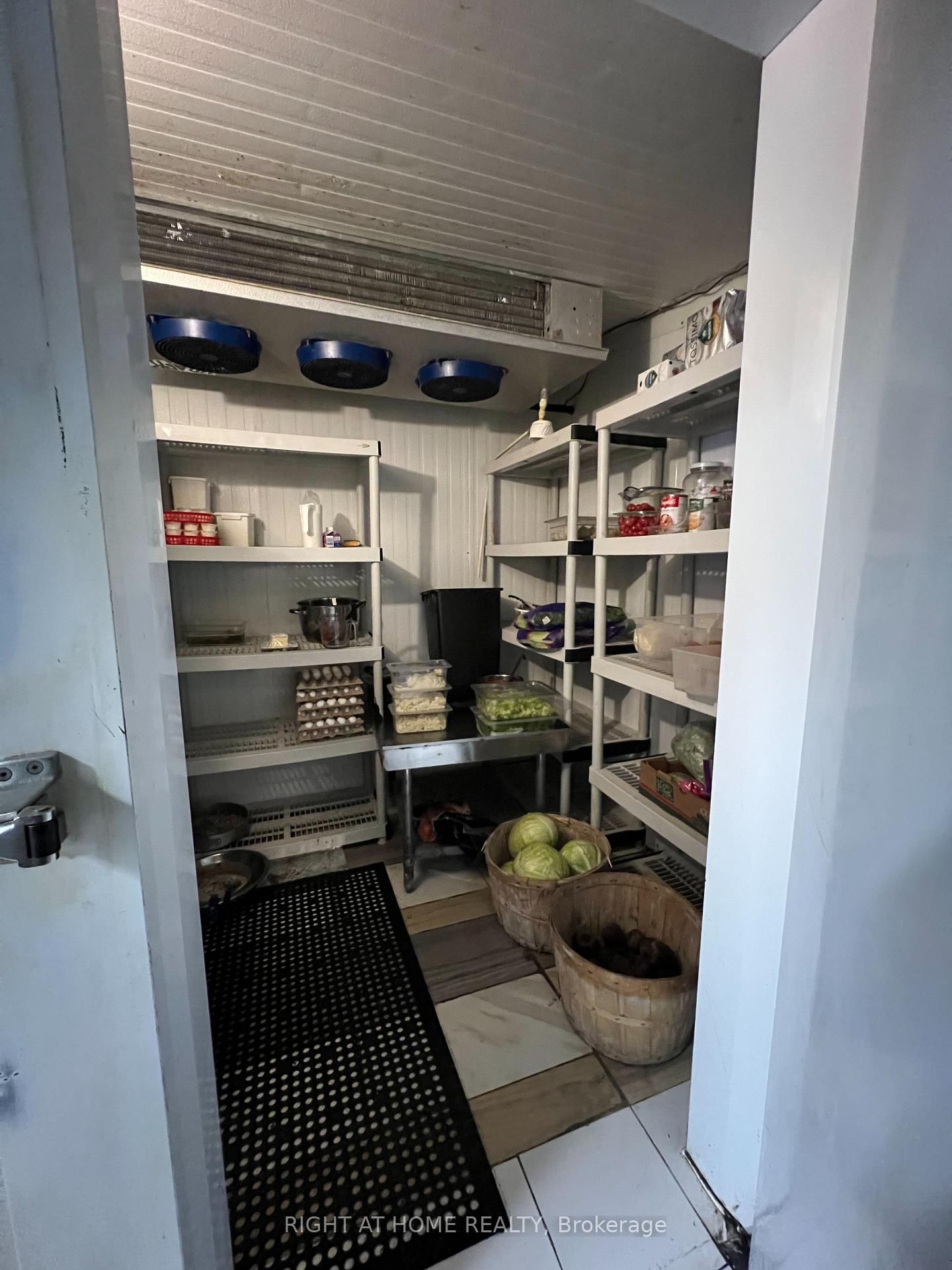 543 Speedvale Avenue E - Photo 13