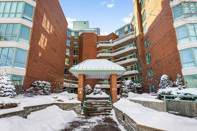 211 - 540 Cambridge Street S