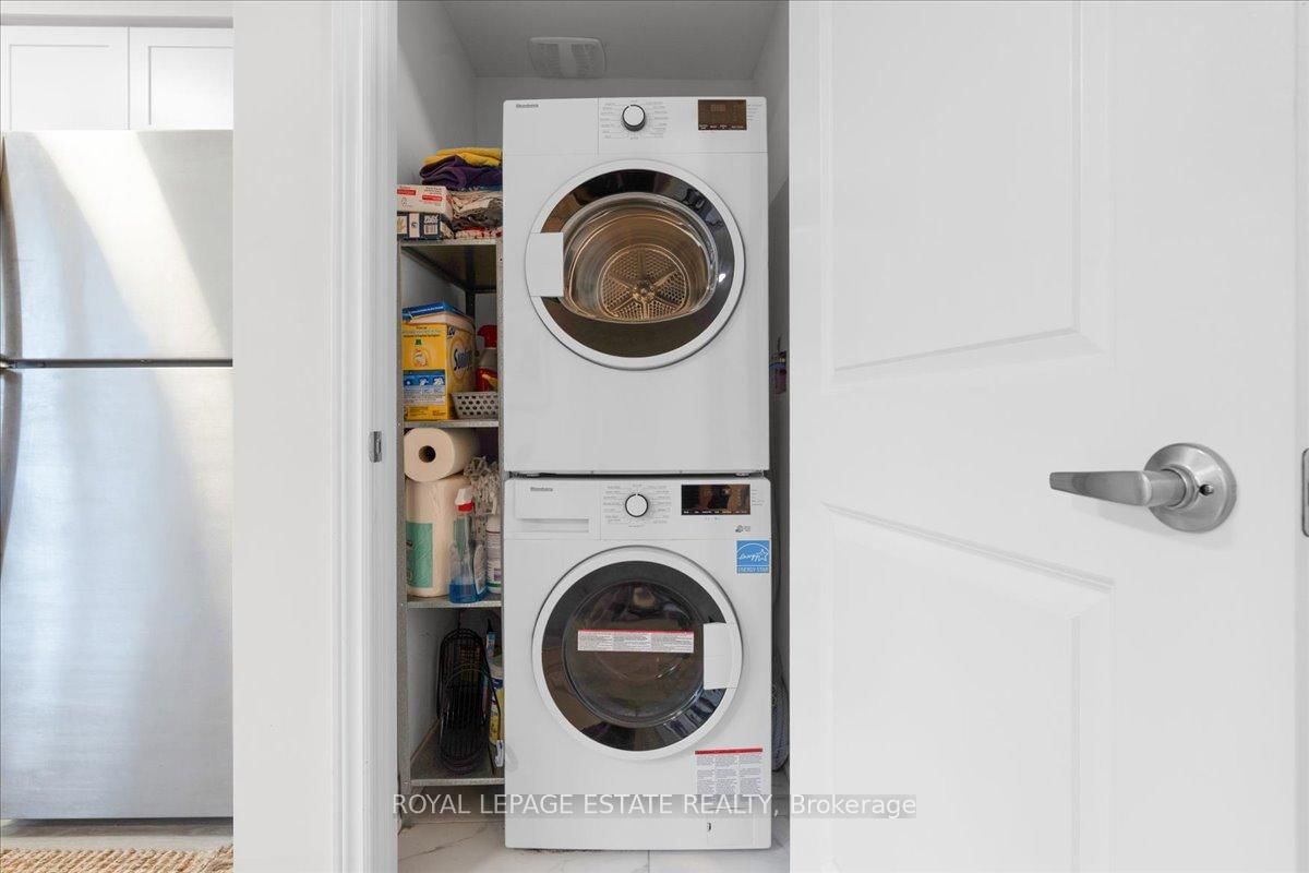 Townhouse for sale at 39 Radison Lane, Hamilton, Ontario, L8H 0B5 - McQuesten - MLS: X12720044