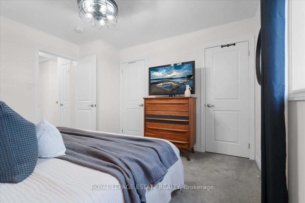 Townhouse for sale at 39 Radison Lane, Hamilton, Ontario, L8H 0B5 - McQuesten - MLS: X12720044