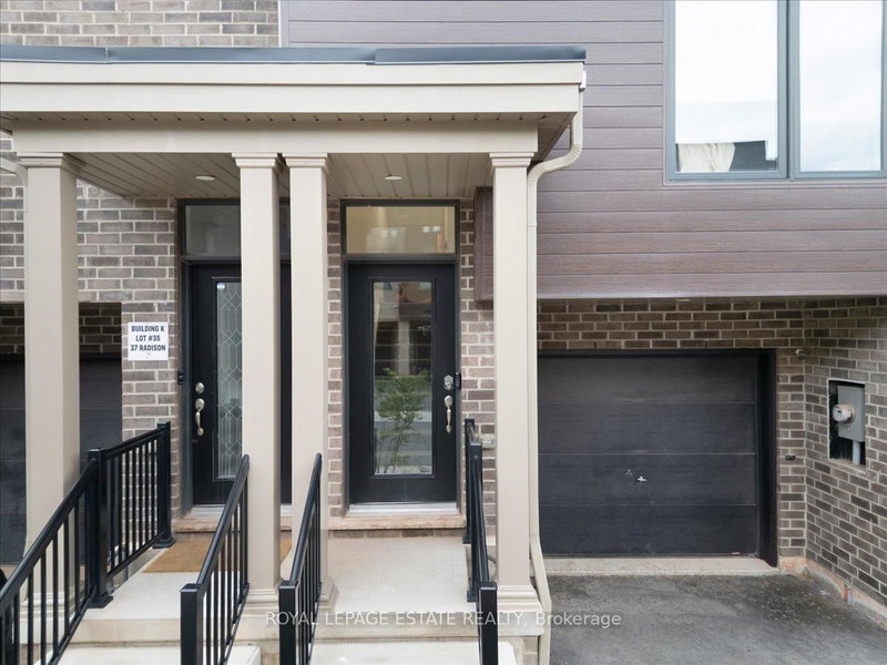 39 Radison Lane, Hamilton, L8H 0B5 | Image 2