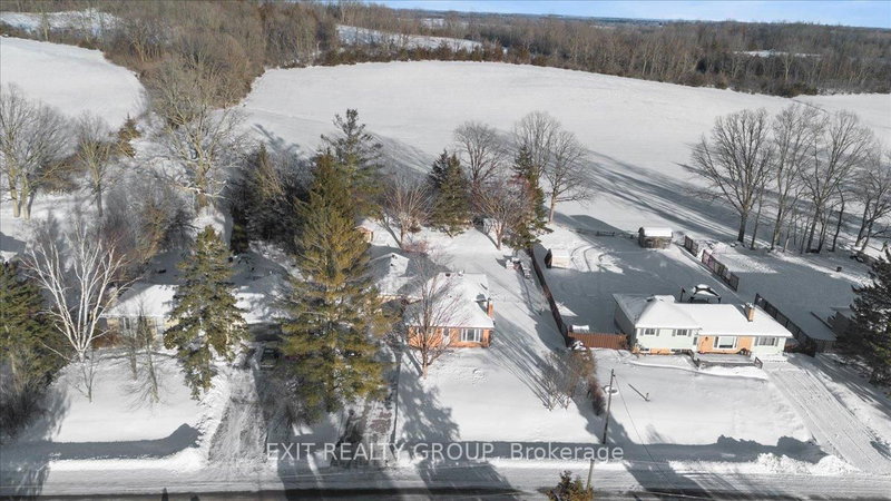 84 Chatterton Valley Cres, Quinte West, K0K 2B0 | Image 2