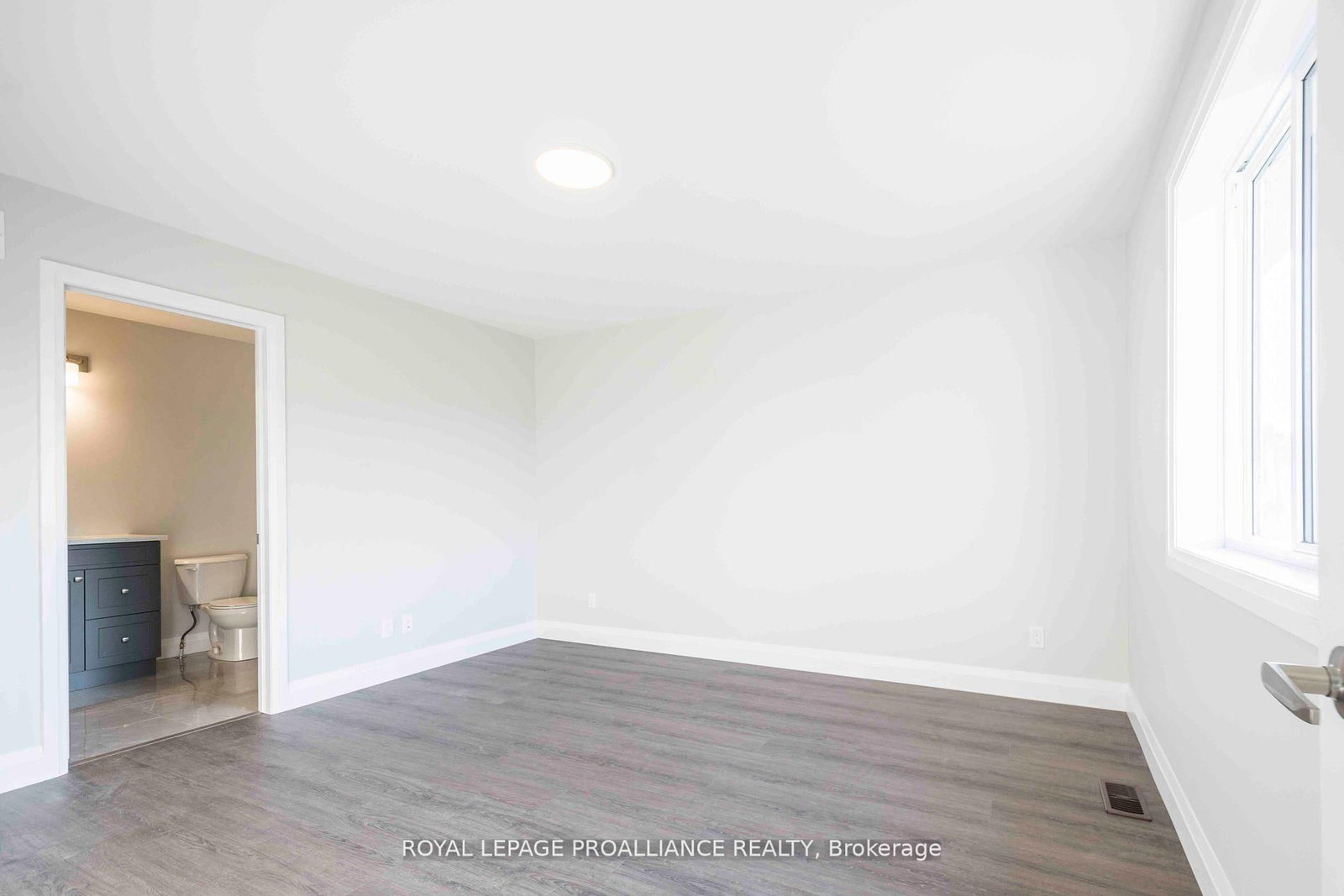 44 Mackenzie John Crescent • Brighton, ON photo 10