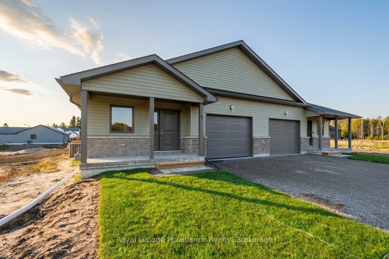 46 Mackenzie John Crescent • Brighton, ON photo 3