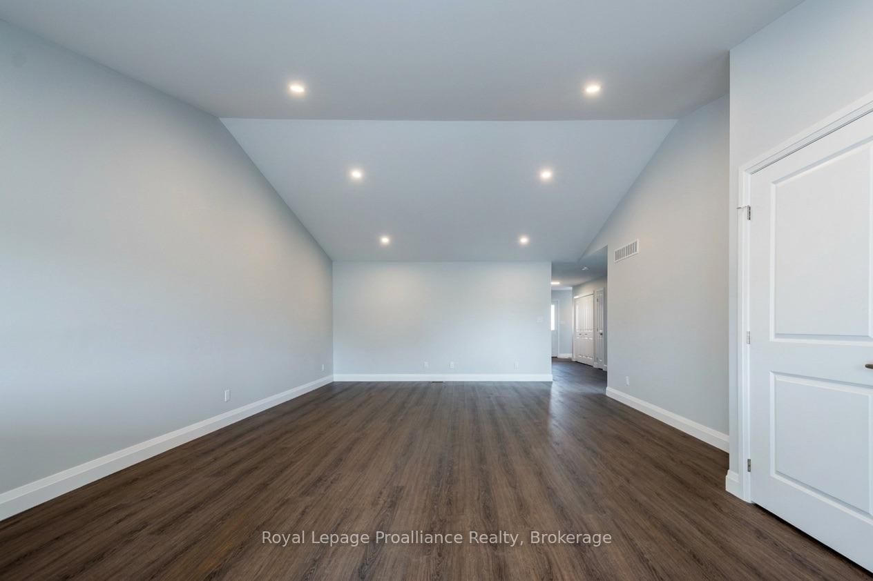 46 Mackenzie John Crescent • Brighton, ON photo 6