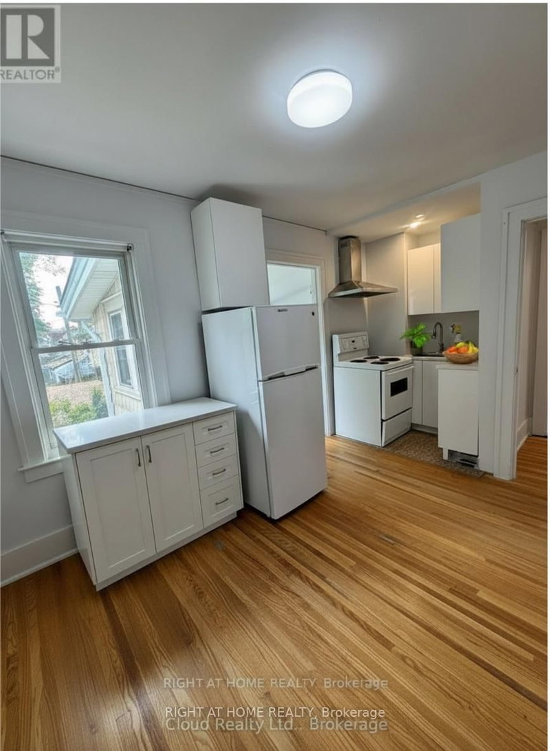 2 - 1395 Dougall Ave, Windsor, N8X 1R6 | Image 3