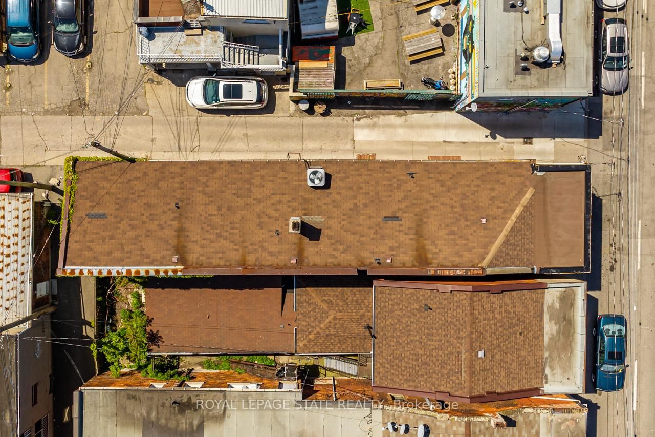 18 Barton Street E - Photo 10