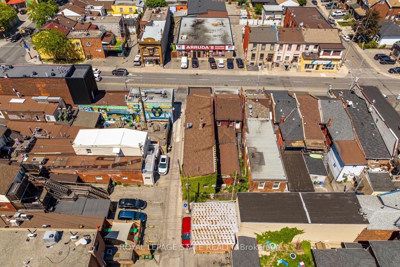 18 Barton Street E - Photo 12