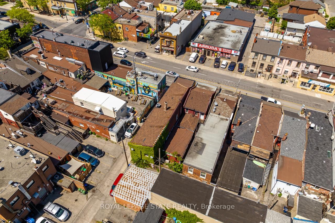 18 Barton Street E - Photo 13