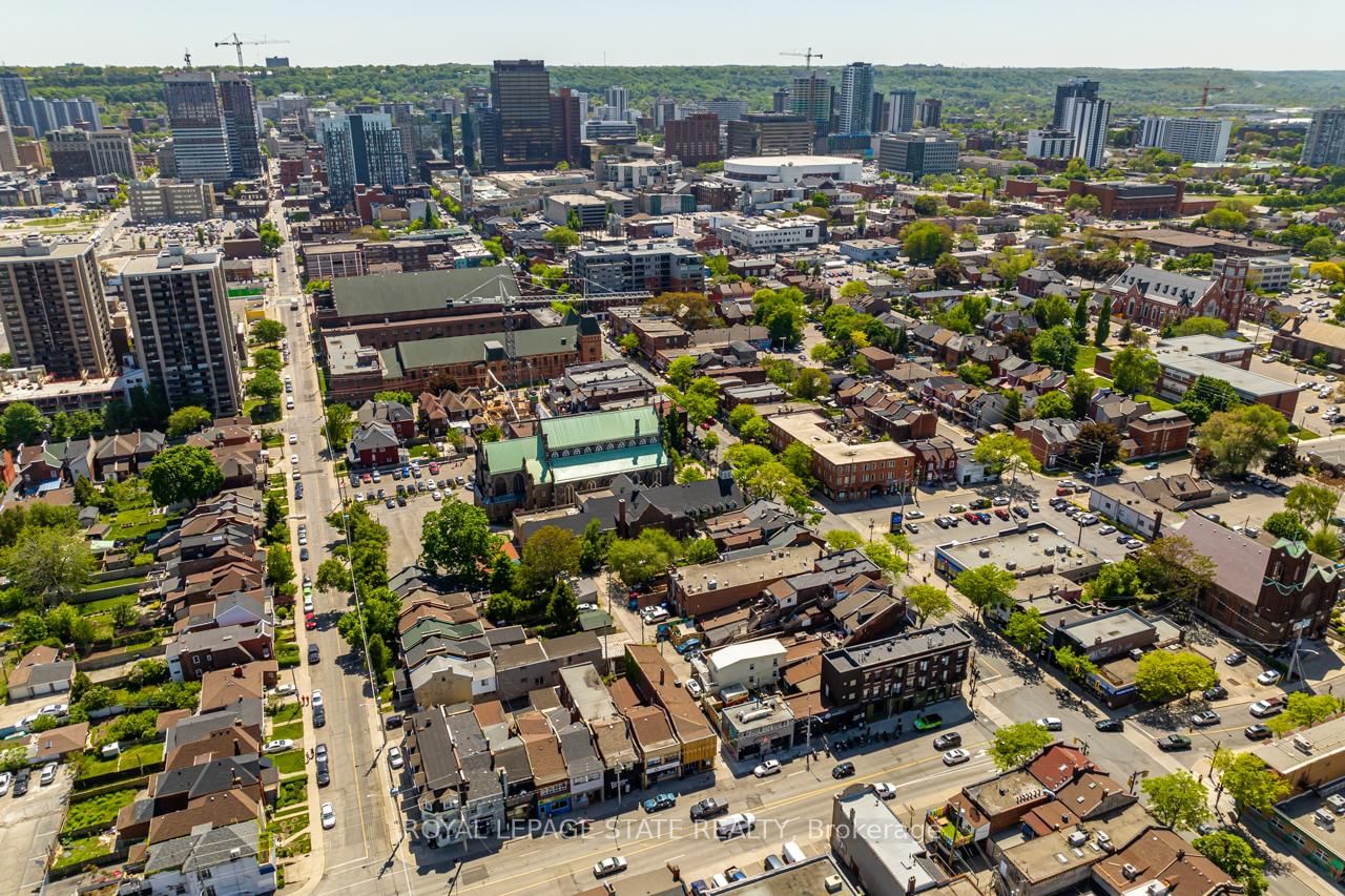 18 Barton Street E - Photo 15