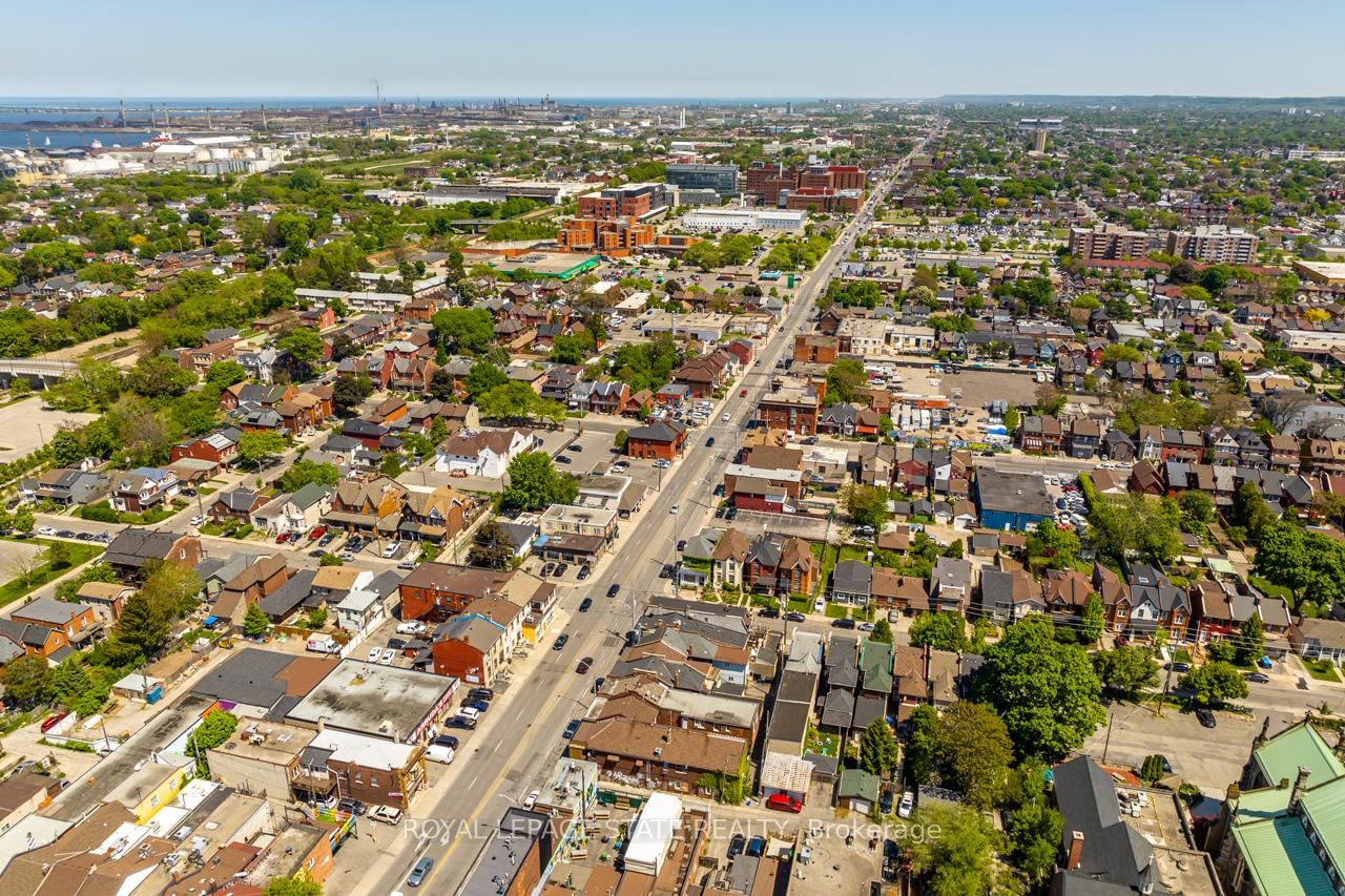 18 Barton Street E - Photo 17