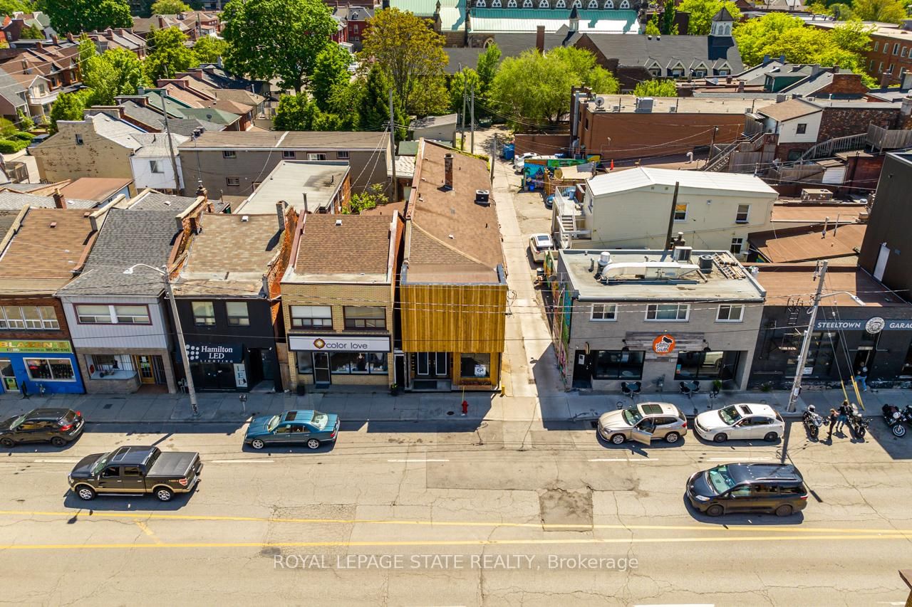 18 Barton Street E - Photo 8