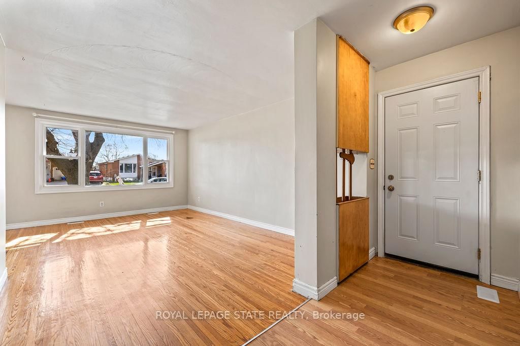 Detached House for sale at 78 Cromwell Crescent, Hamilton, Ontario, L8G 2G2 - Greenford - MLS: X12720388