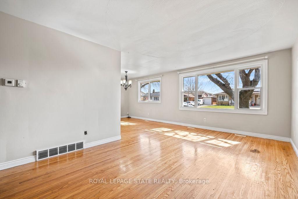 Detached House for sale at 78 Cromwell Crescent, Hamilton, Ontario, L8G 2G2 - Greenford - MLS: X12720388