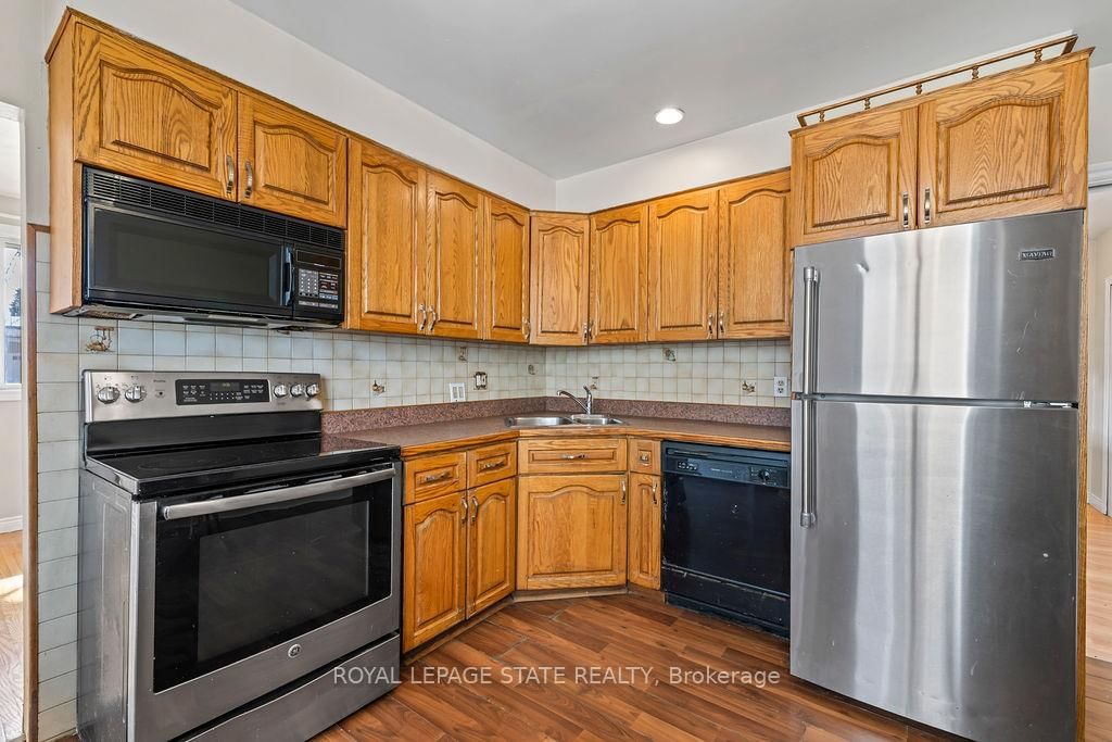 Detached House for sale at 78 Cromwell Crescent, Hamilton, Ontario, L8G 2G2 - Greenford - MLS: X12720388