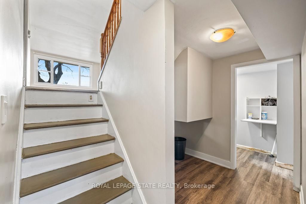 Detached House for sale at 78 Cromwell Crescent, Hamilton, Ontario, L8G 2G2 - Greenford - MLS: X12720388