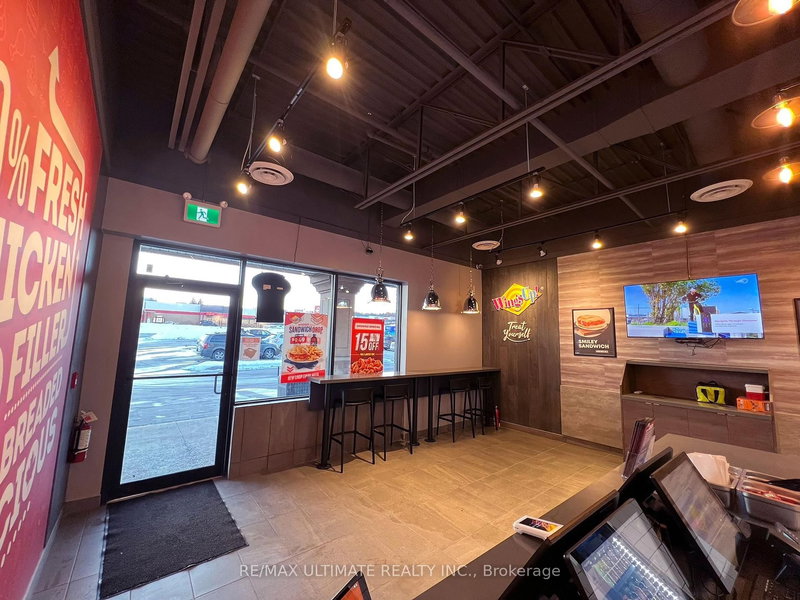 2A - 1135 Lansdowne St W, Peterborough, K9J 7M2 | Image 3