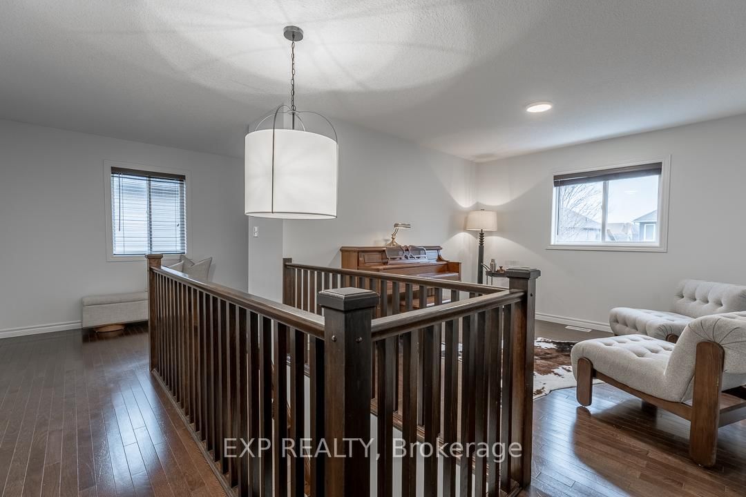 Detached House for sale at 919 FOXCREEK Road, London North, Ontario, N6G 0H1 - North S - MLS: X12720738