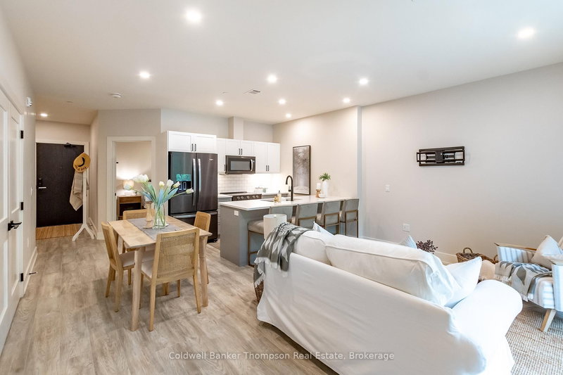 207 - 18 Campus Tr, Huntsville, P1H 0K2 | Image 2