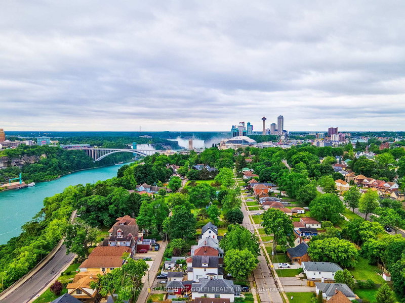 4471 First Ave, Niagara Falls, L2E 4G1 | Image 3