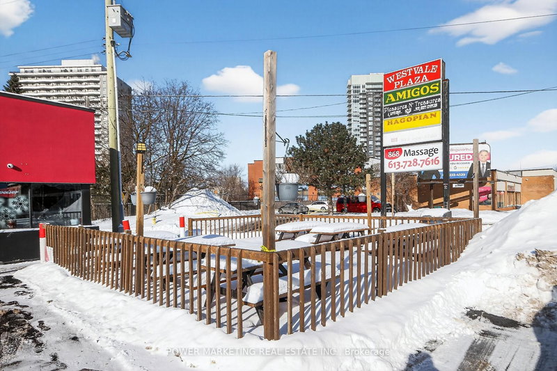 858 MERIVALE Rd, Ottawa, K1Z 5Z4 | Image 3