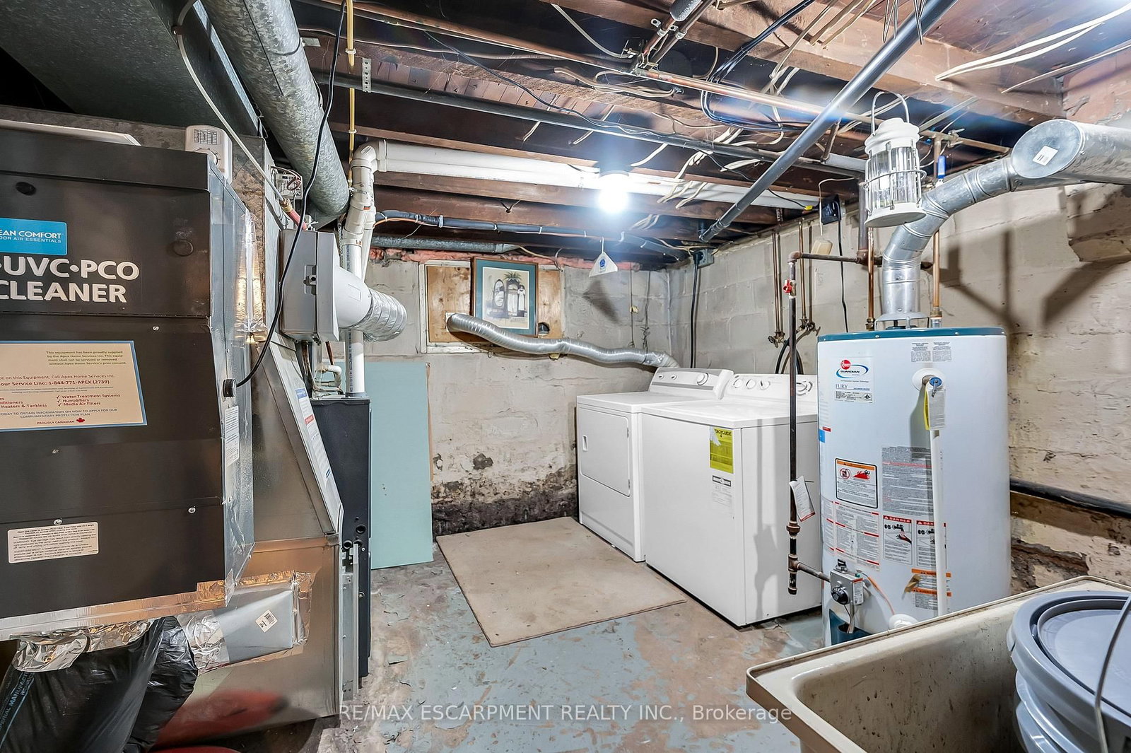 Detached House for sale at 1256 Cannon Street, Hamilton, Ontario, L8H 1V3 - Crown Point - MLS: X12721640