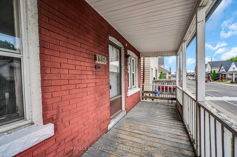 1256 Cannon St E, Hamilton, L8H 1V3 | Image 3
