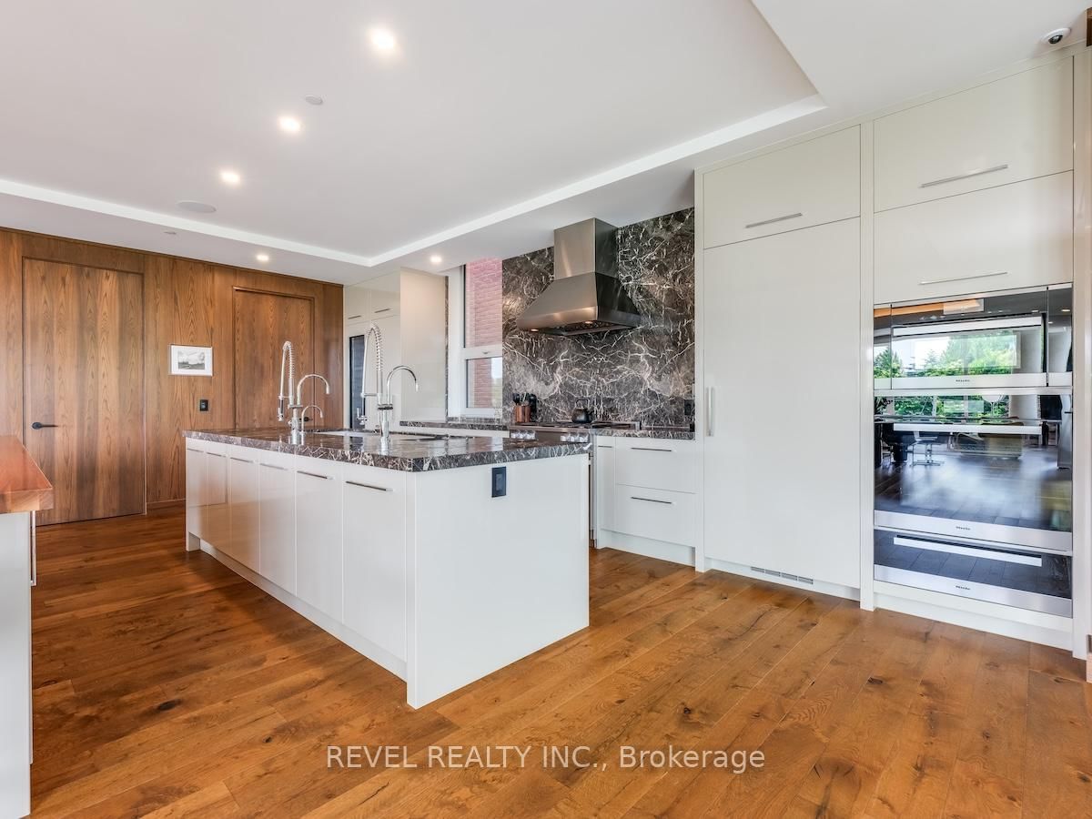 Condo for sale at 205-1 Fifth Avenue, Ottawa, Ontario, K1S 5W3 - Glebe - MLS: X12721676