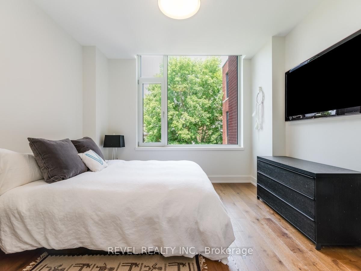 Condo for sale at 205-1 Fifth Avenue, Ottawa, Ontario, K1S 5W3 - Glebe - MLS: X12721676