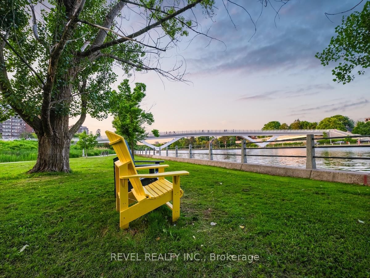 Condo for sale at 205-1 Fifth Avenue, Ottawa, Ontario, K1S 5W3 - Glebe - MLS: X12721676