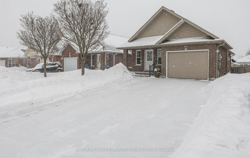 46 Beall St, Kawartha Lakes, K9V 6J6 | Image 2