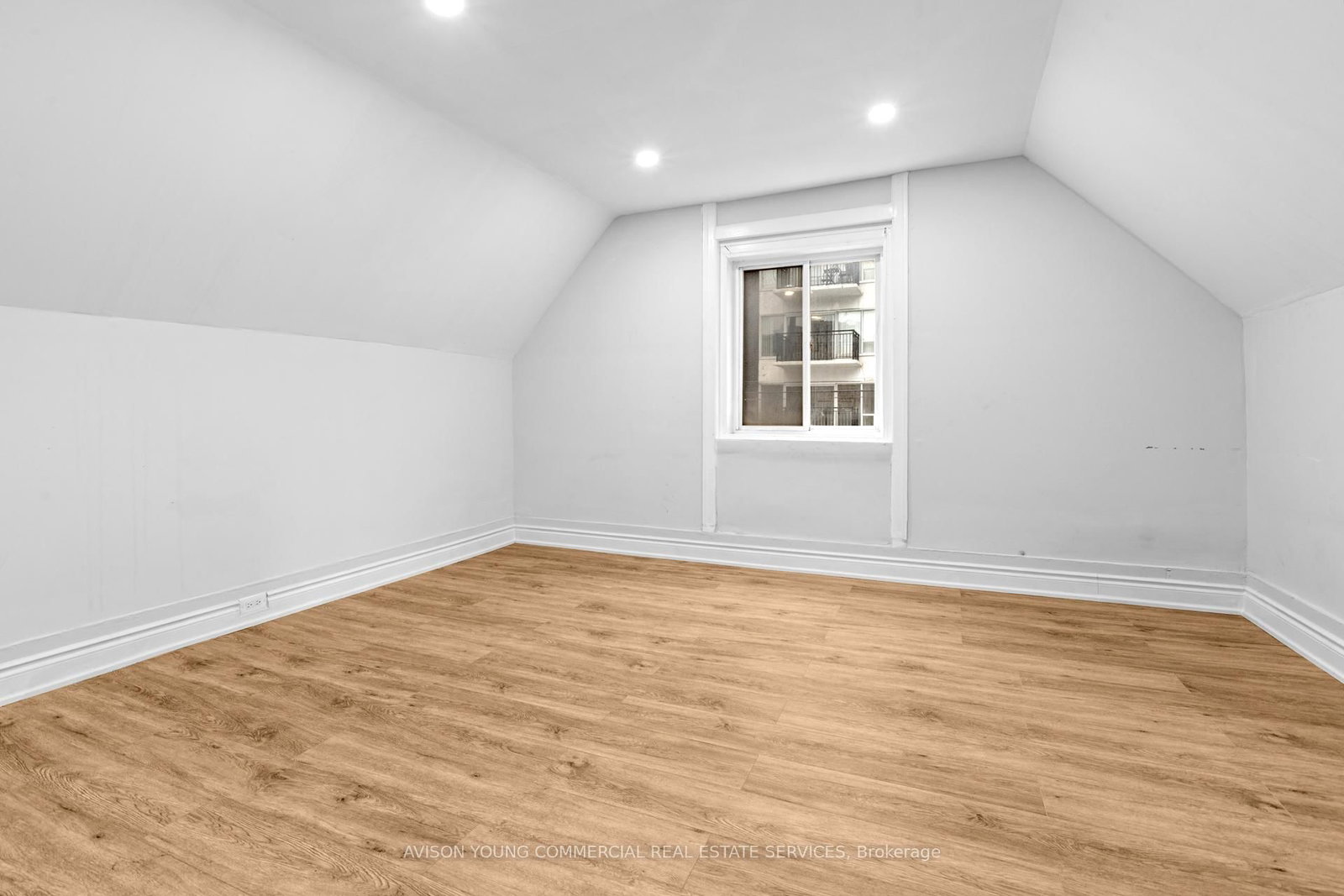 168 O'Connor Street - Photo 15