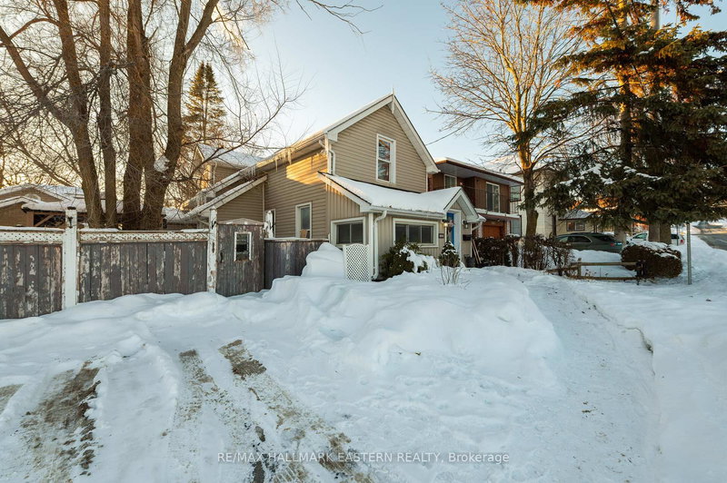1031 High St, Peterborough, K9J 5R8 | Image 2