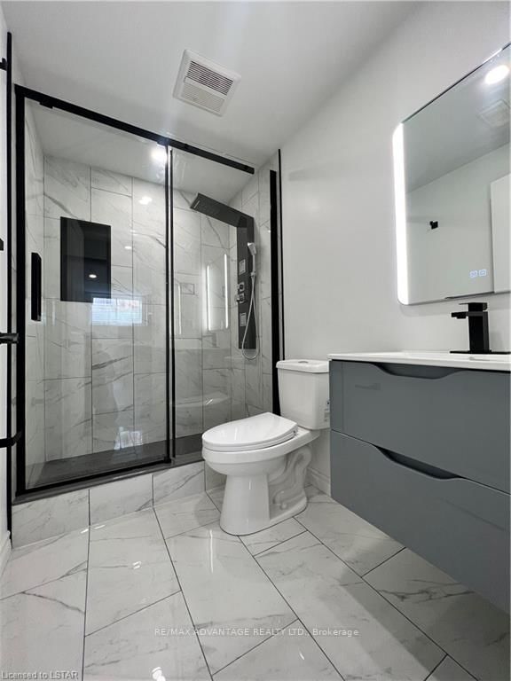 901 Lennon Way, Unit Lower - Photo 18