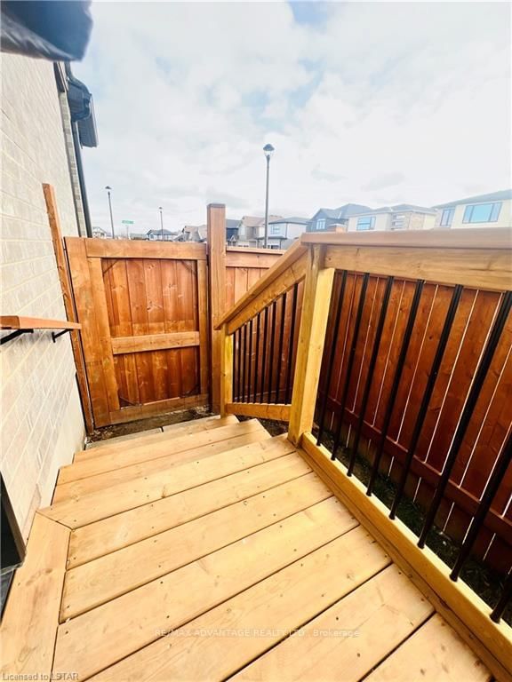 901 Lennon Way, Unit Lower - Photo 27